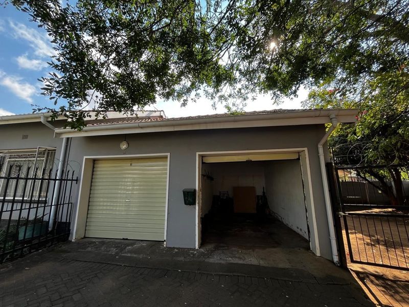 2 Bedroom Townhouse with Garage in Lezena Hof - Photo 9