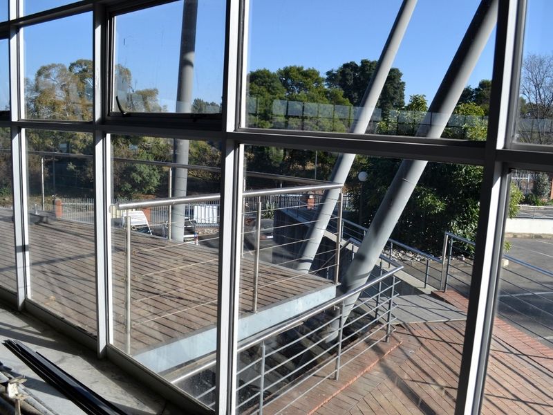 RETAIL OPPORTUNITY, 915sqm, WITH OUTSTANDING EXPOSURE TO BUSY BEYERS NAUDE DRIVE. - Photo 6