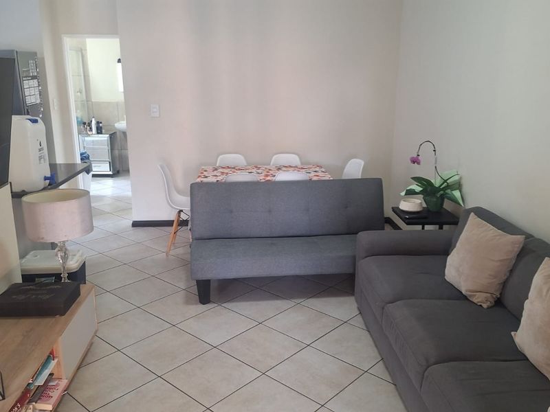 Modern, Secure Lock-Up-and-Go in Malibu Manor- To Rent at R8500 per Month - Photo 6
