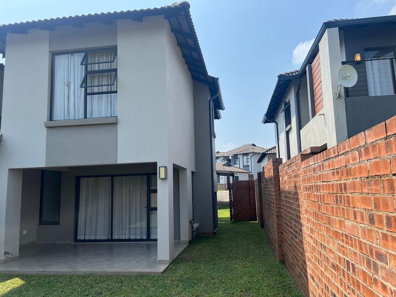 Townhouse To Rent in Stonehenge Nelspruit - Photo 4