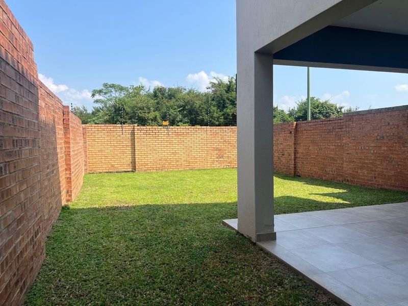 Townhouse To Rent in Stonehenge Nelspruit - Photo 3