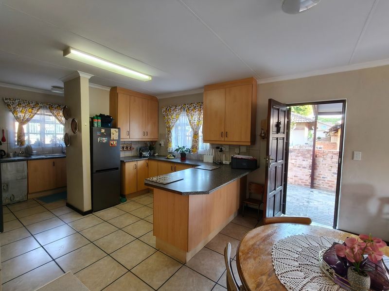 House For Sale in West Acres Ext 47, West Acres, Nelspruit - Photo 4