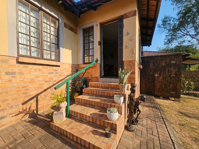 House For Sale in West Acres Ext 47, West Acres, Nelspruit - Photo 2