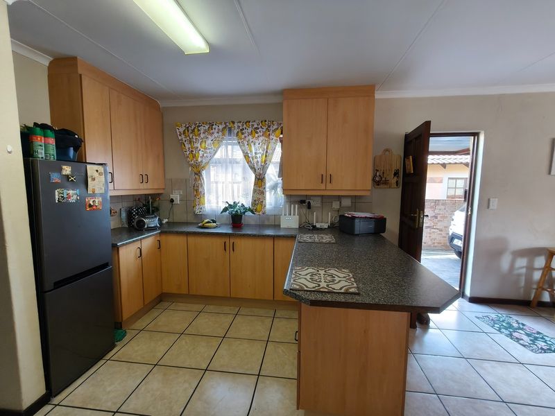 House For Sale in West Acres Ext 47, West Acres, Nelspruit - Photo 5