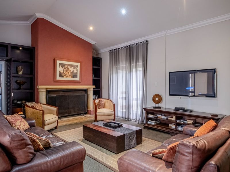 Guest House For Sale in Summerstrand, Port Elizabeth - Photo 10