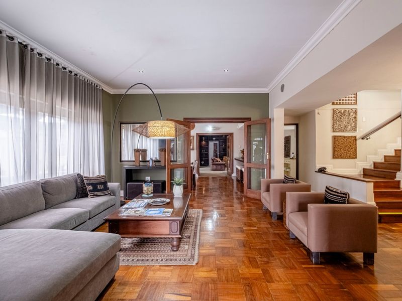 Guest House For Sale in Summerstrand, Port Elizabeth - Photo 3
