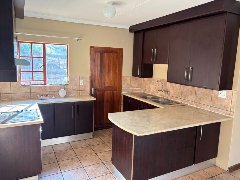 House To Rent in West Acres, Nelspruit - Photo 5