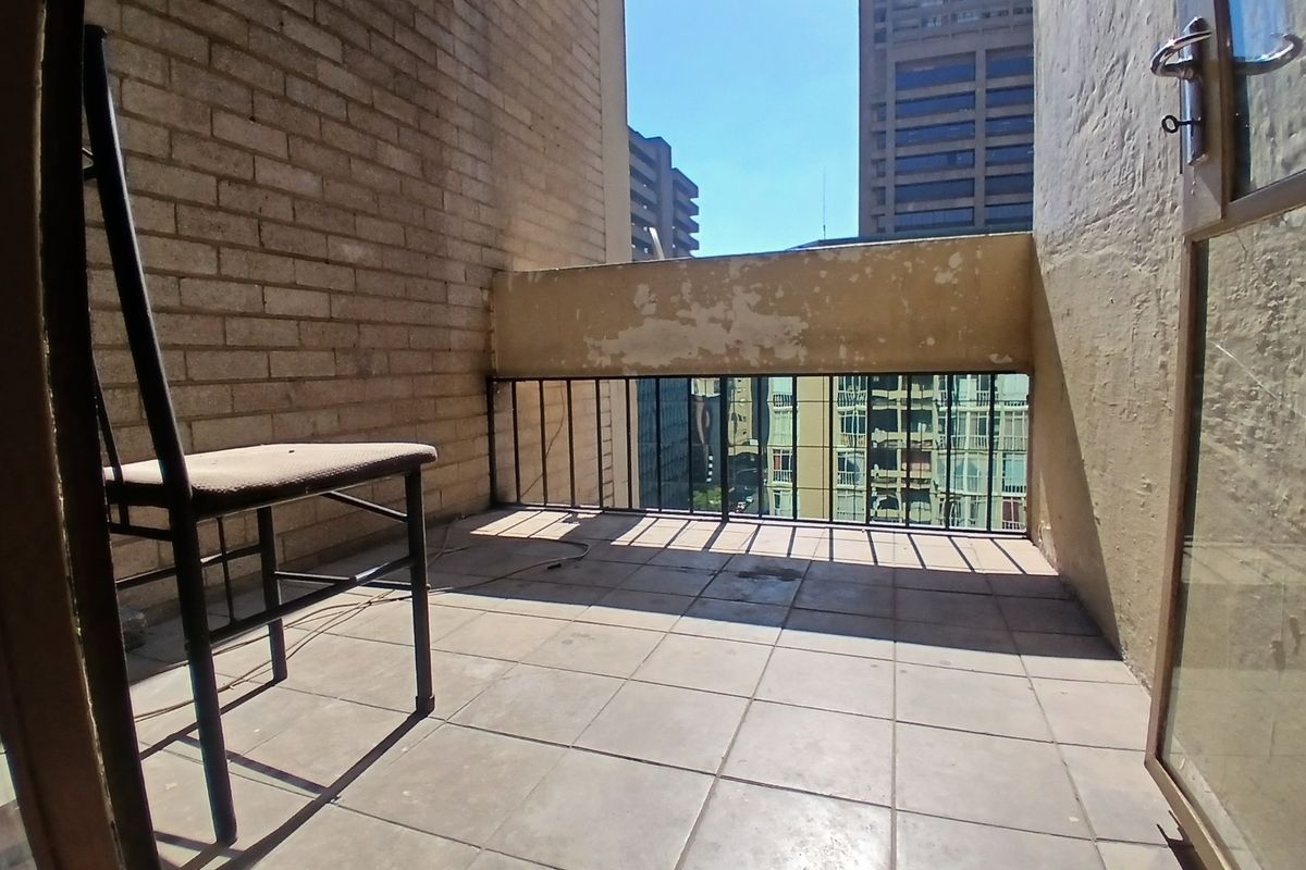 2-Bedroom Apartment for Sale in Braamfontein Investment Opportunity - Photo 5