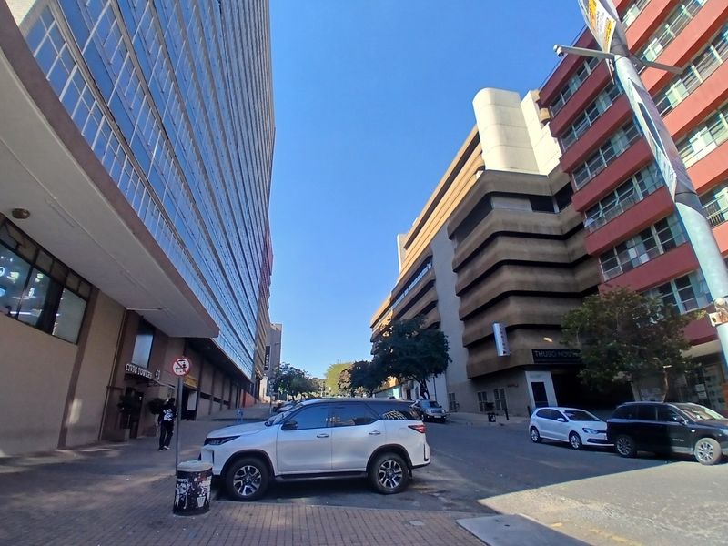 2-Bedroom Apartment for Sale in Braamfontein Investment Opportunity - Photo 4