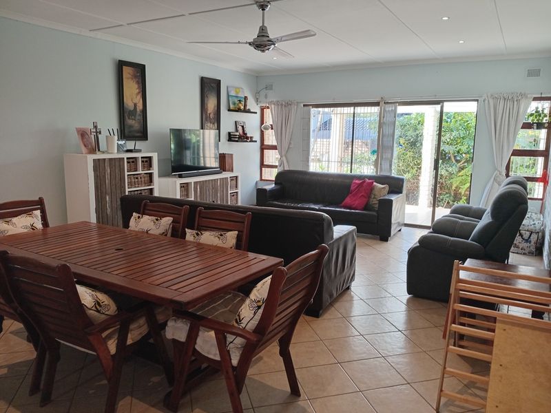 Charming Home In the Heart of Leisure Bay - Photo 2