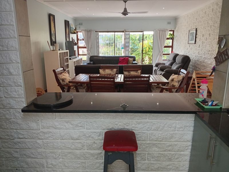 Charming Home In the Heart of Leisure Bay - Photo 7