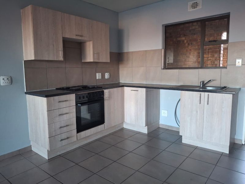 Apartment For Sale in Albertsdal, Alberton - Photo 3