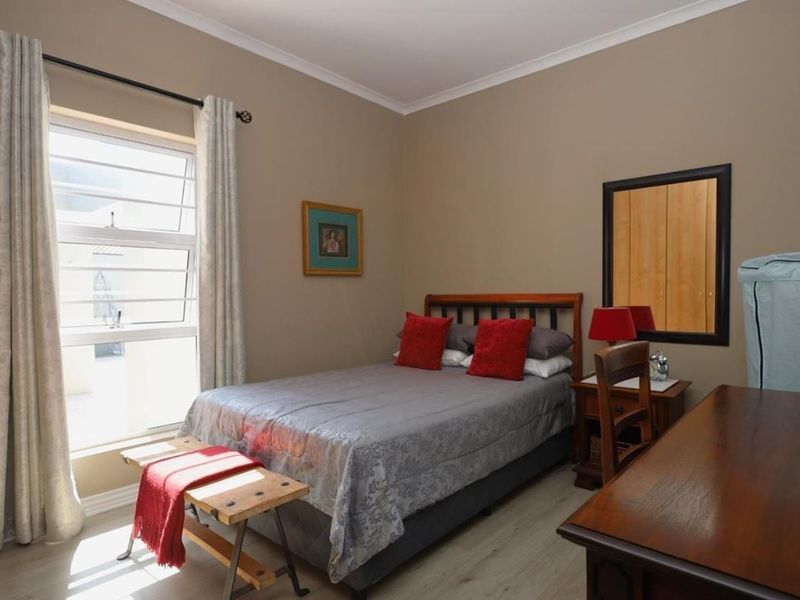 Four bedroom house in Country Club, Langebaan - Photo 10