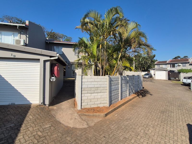 Duplex To Rent in Bluff, Durban, KwaZulu Natal - Photo 1