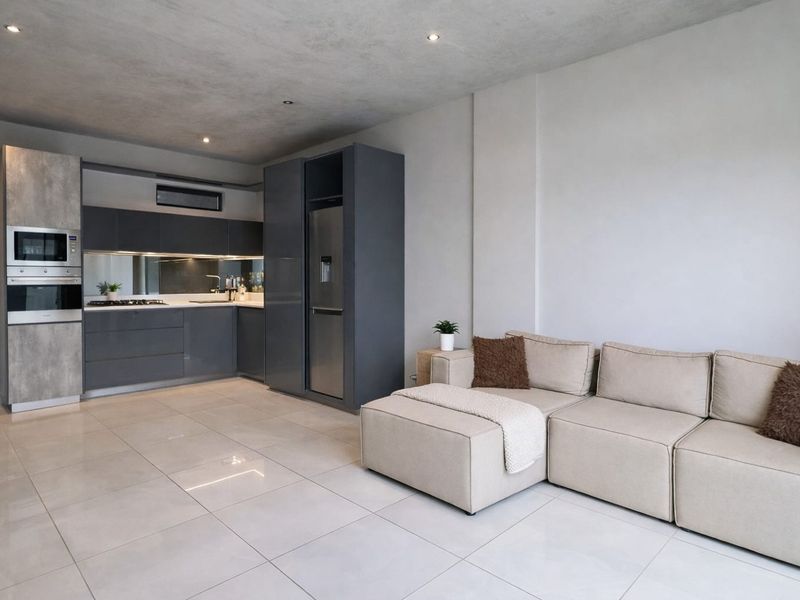 Apartment For Sale in Johannesburg - Photo 3