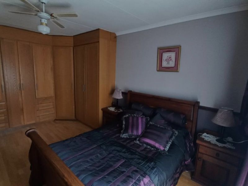 Bespoke Family House For Sale in Daspoort, Pretoria - Photo 9