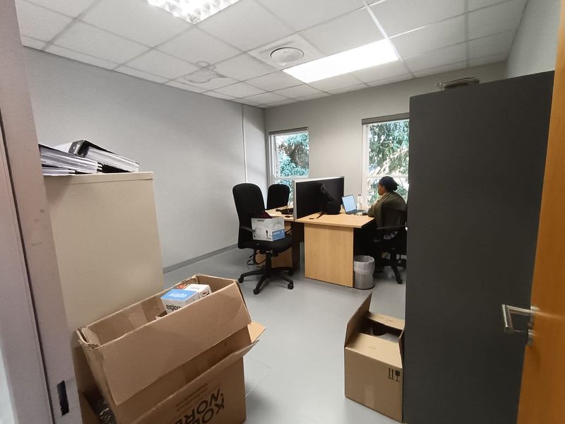 Office To Rent in Mount Edgecombe, KwaZulu Natal - Photo 7