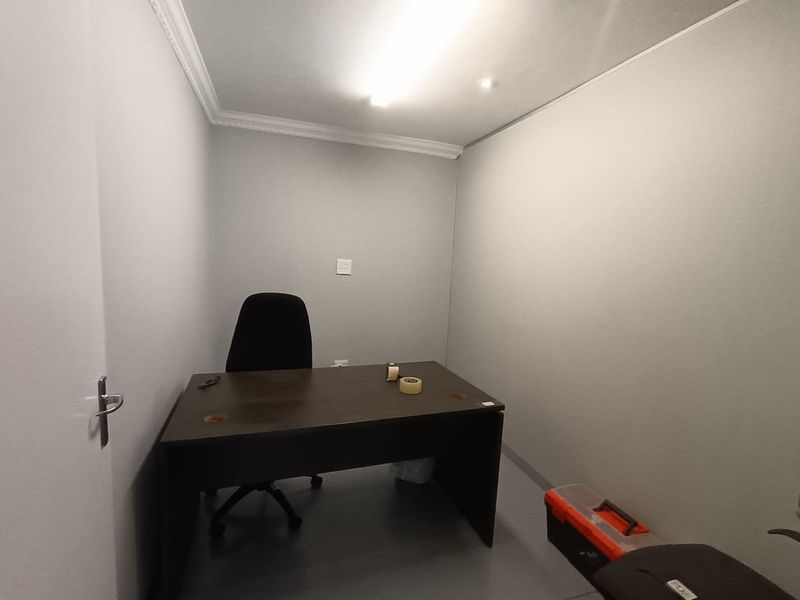 Office To Rent in Mount Edgecombe, KwaZulu Natal - Photo 5