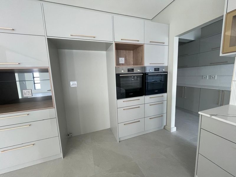 House For Sale in Sandown, Blouberg - Photo 4