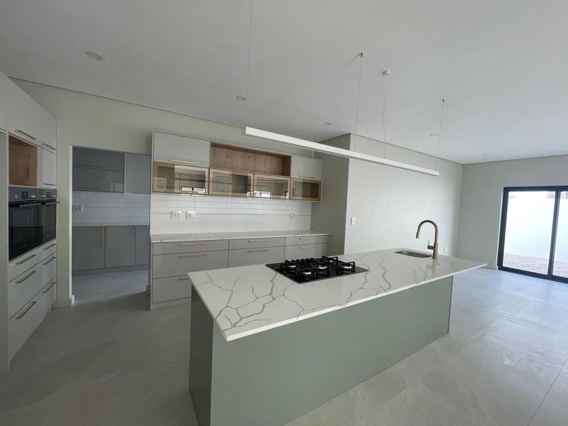 House For Sale in Sandown, Blouberg - Photo 5