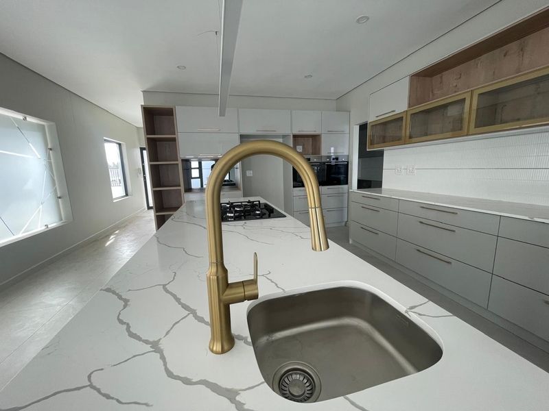 House For Sale in Sandown, Blouberg - Photo 6