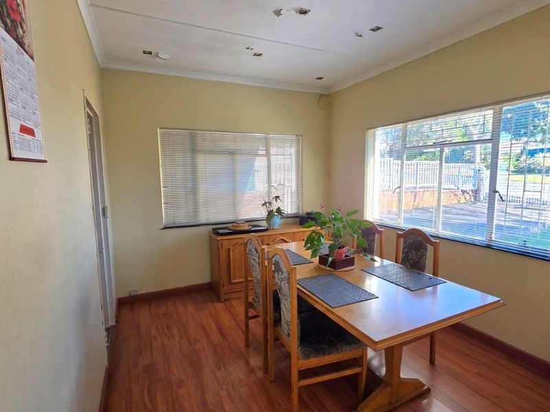 LINCOLN MEADE GEM - 3 BEDROOMS with SELF-CONTAINED FLATLET for R1,450,000 - Photo 10