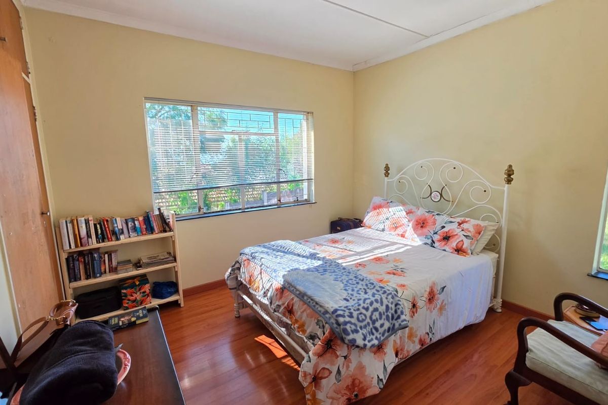 LINCOLN MEADE GEM - 3 BEDROOMS with SELF-CONTAINED FLATLET for R1,450,000 - Photo 4