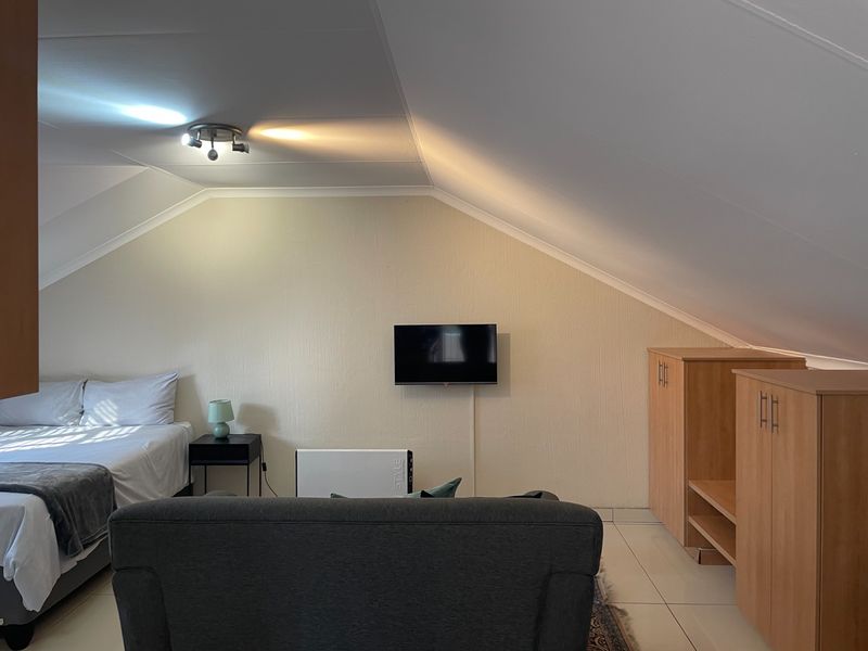 Furnished Studio Flat in bryanston - Photo 4