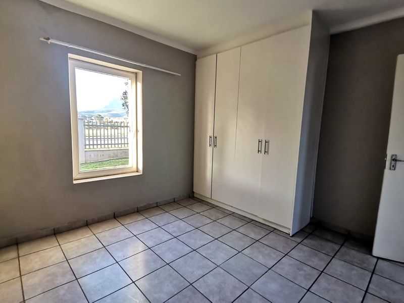 2 Bedroom Apartment for Sale in Amberg, Paarl - Photo 7