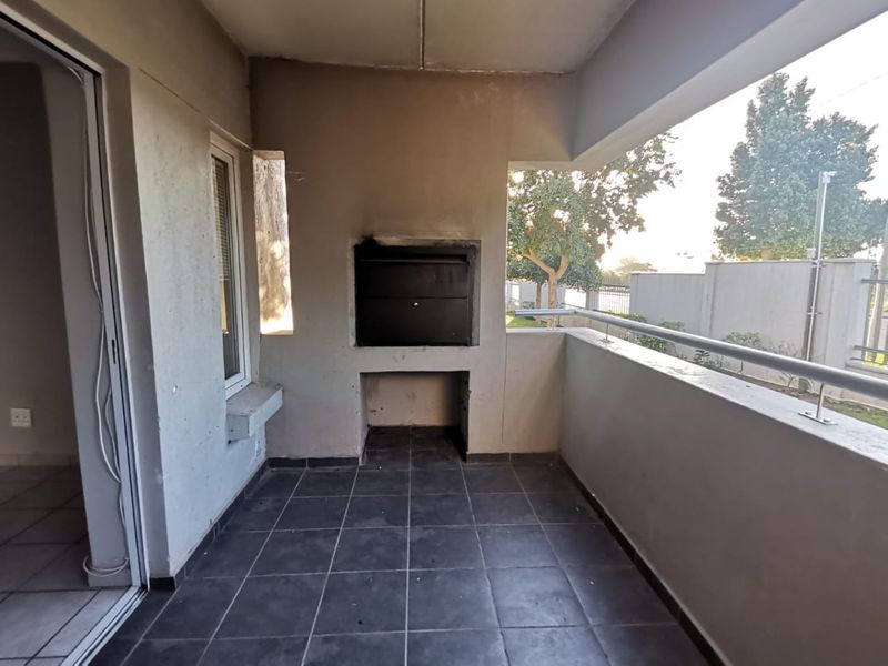 2 Bedroom Apartment for Sale in Amberg, Paarl - Photo 10