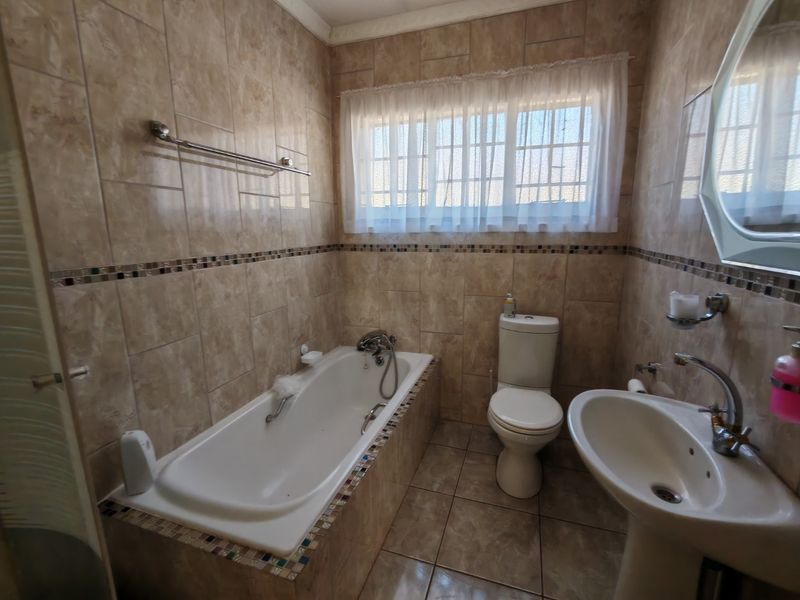 Popular sized 8,5 ha Small Holding in Bela Bela for Sale - Photo 9