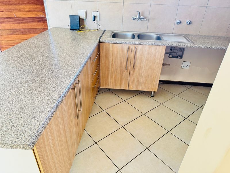 2 Bedroom,1 Bathroom Apartment for rent in Sagewood - Photo 4
