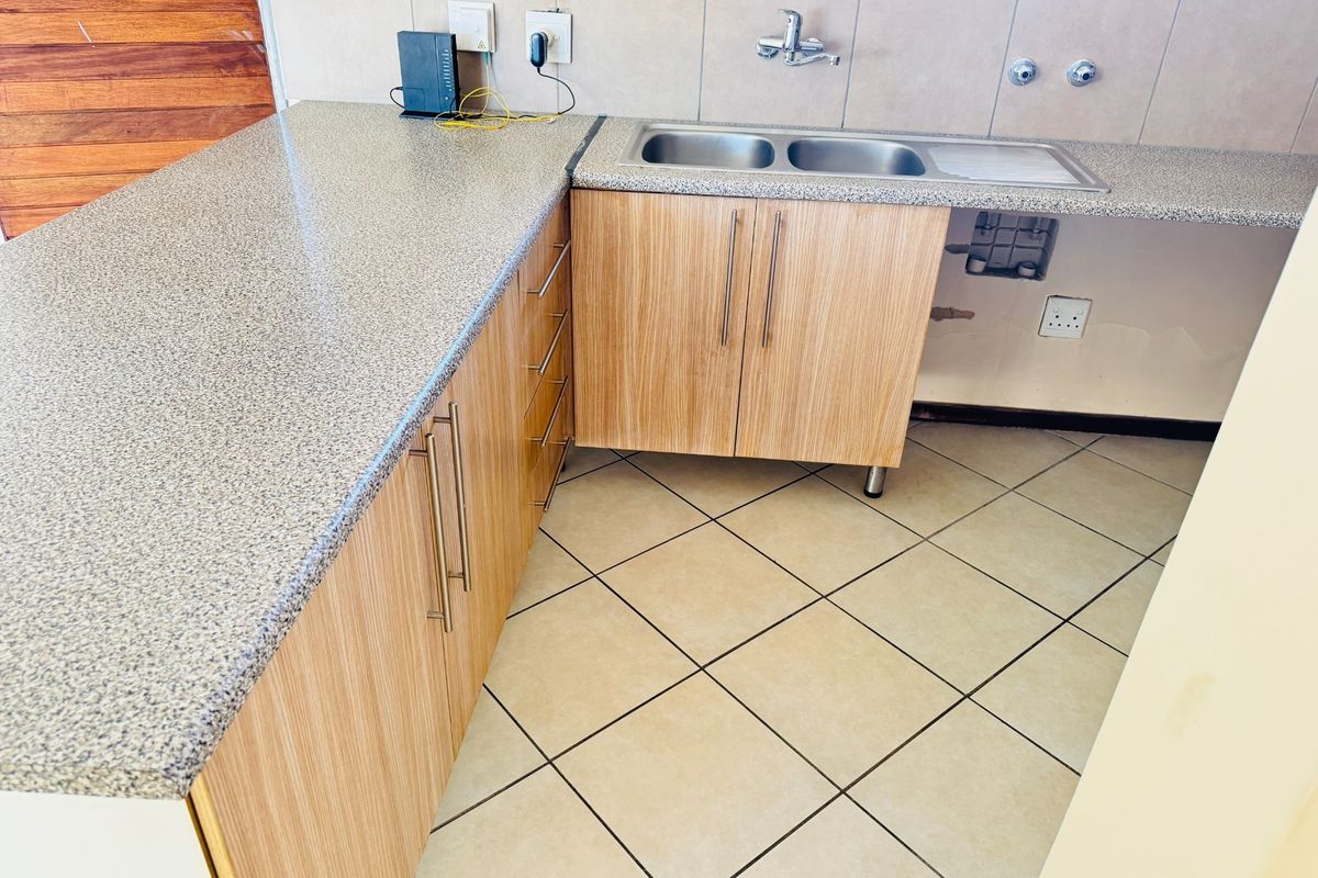 2 Bedroom,1 Bathroom Apartment for rent in Sagewood - Photo 4