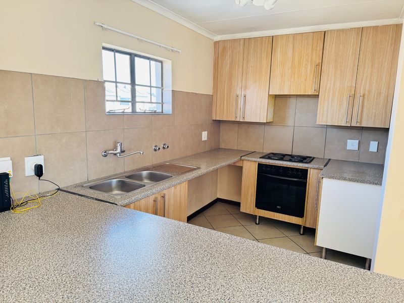 2 Bedroom,1 Bathroom Apartment for rent in Sagewood - Photo 2