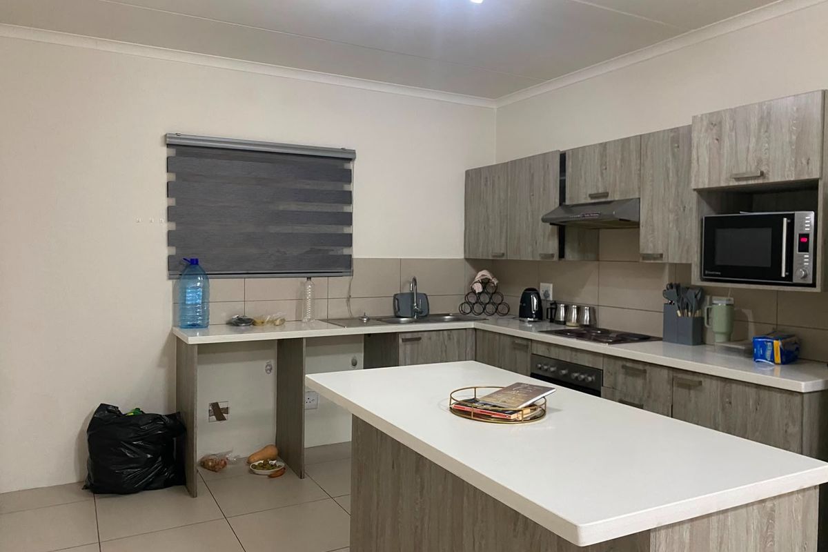 Apartment To Rent in Carlswald, Midrand - Photo 4