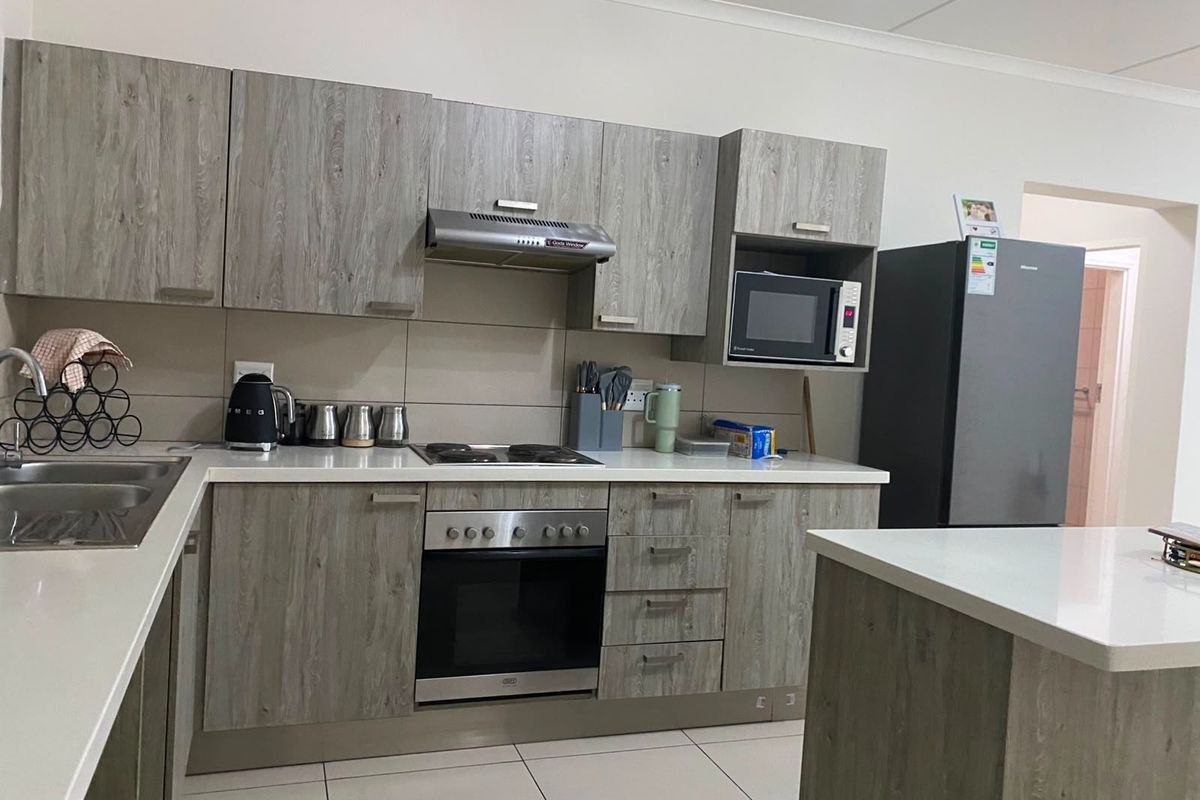 Apartment To Rent in Carlswald, Midrand - Photo 2