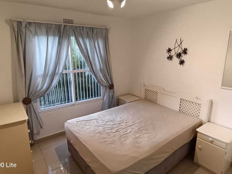 Lovely Apartment In Uvongo - Photo 9