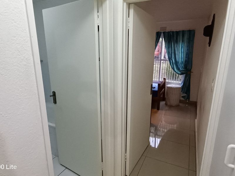 Lovely Apartment In Uvongo - Photo 8