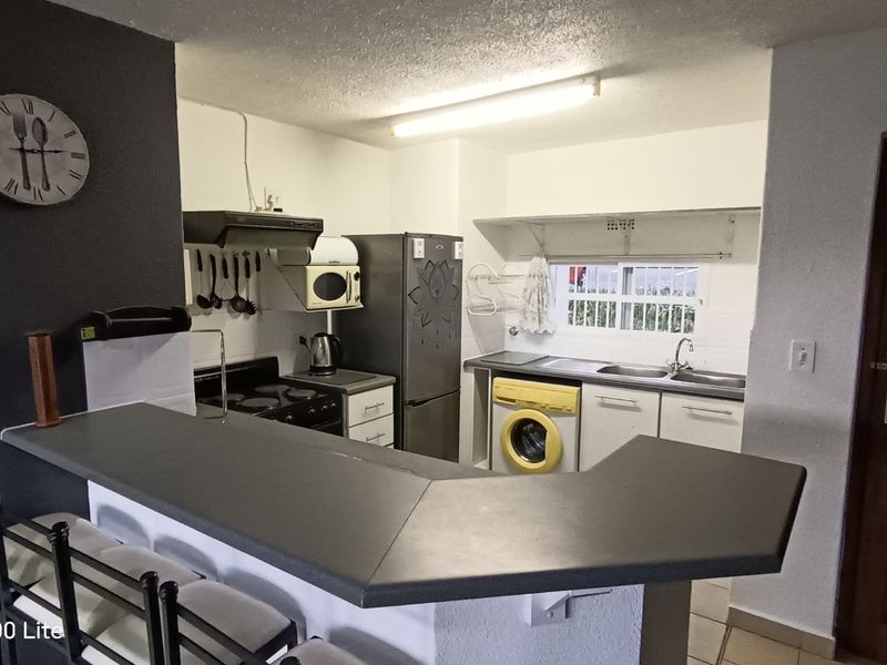 Lovely Apartment In Uvongo - Photo 2