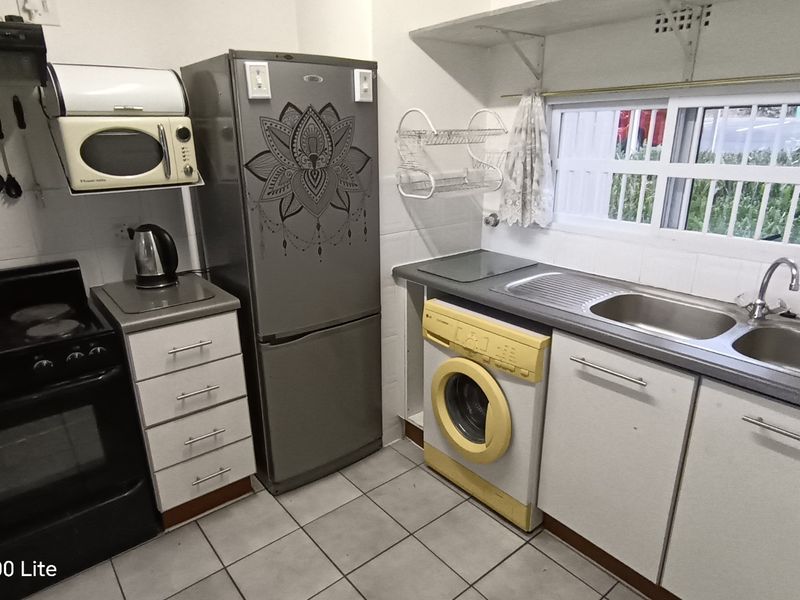 Lovely Apartment In Uvongo - Photo 4