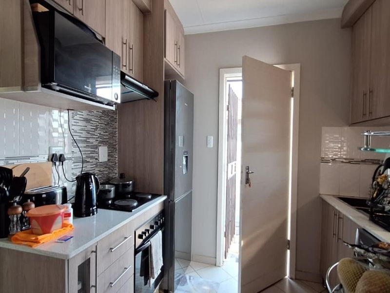 3 Bedroom Home for Sale in Crystal Park - Photo 2
