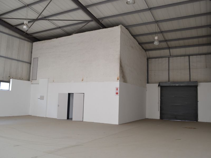 MNI UNIT IN CAPITAL HILL PARK, 328 SQM, IN SOUGHT AFTER, SECURE, AND POPULAR PARK. - Photo 4