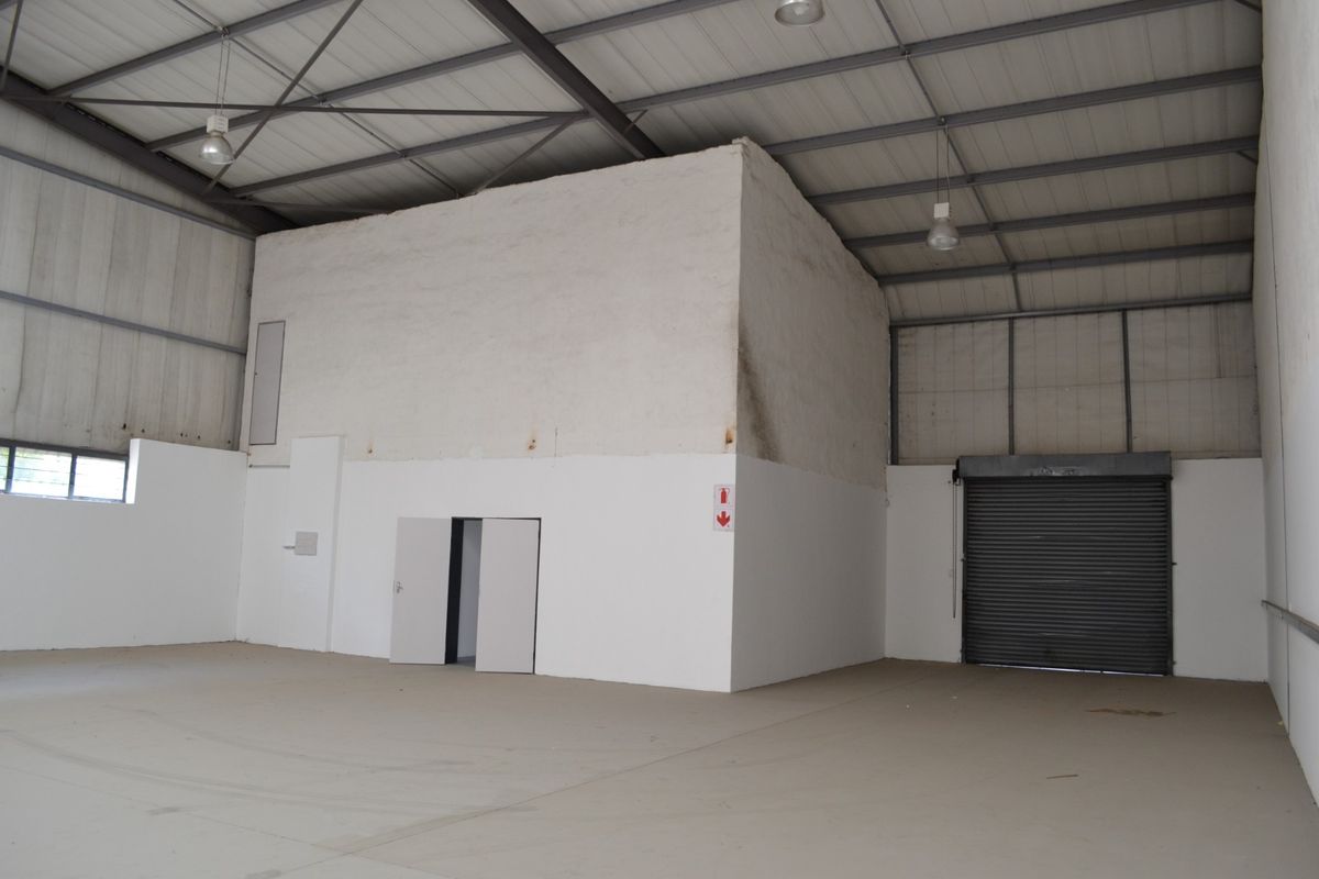 MNI UNIT IN CAPITAL HILL PARK, 328 SQM, IN SOUGHT AFTER, SECURE, AND POPULAR PARK. - Photo 4