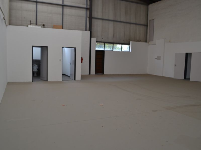 MNI UNIT IN CAPITAL HILL PARK, 328 SQM, IN SOUGHT AFTER, SECURE, AND POPULAR PARK. - Photo 3