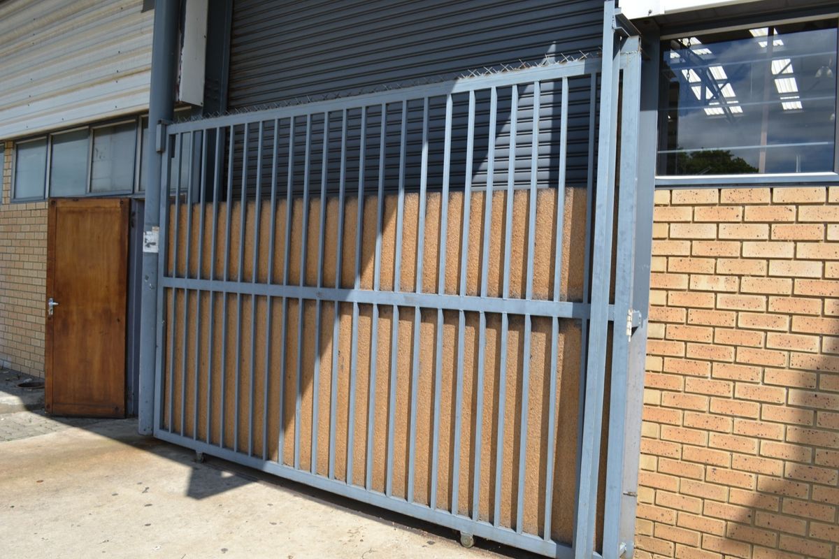 MNI UNIT IN CAPITAL HILL PARK, 328 SQM, IN SOUGHT AFTER, SECURE, AND POPULAR PARK. - Photo 5