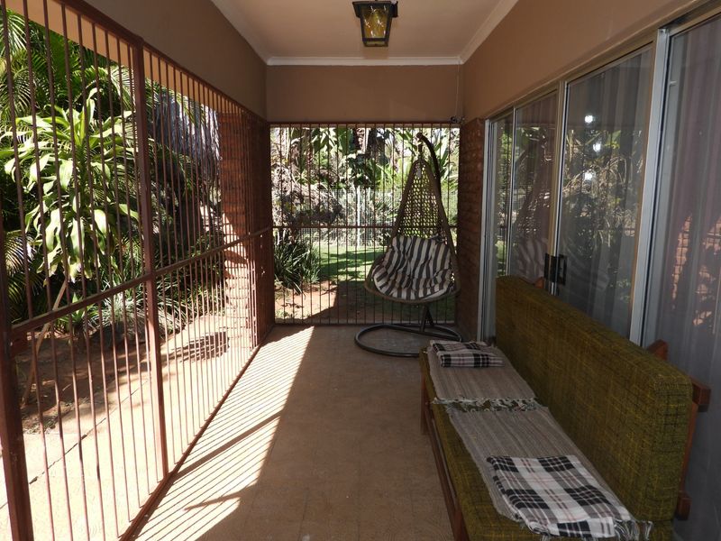 House with flatlet for sale in quiet area - Photo 3