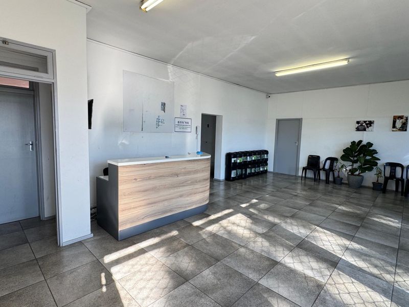 TO LET in Epping  1,250sqm Warehouse/ Offices 800 Amps Three-Phase Power - Photo 7