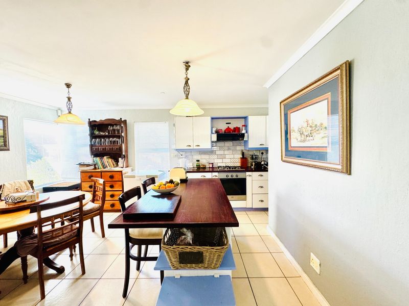 Sunny Family Home For Sale in Country Club, Langebaan - Photo 5