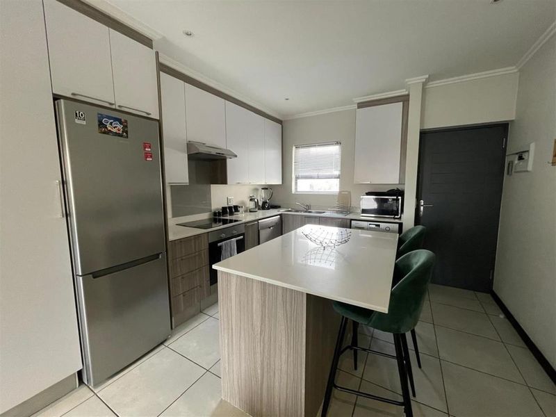 Modern Semi-Furnished 2 Bed, 2 Bath Apartment in Ventura Estate Craigavon Fourways - Photo 1