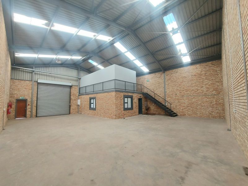 Warehouse To Rent in Roodepoort, Johannesburg - Photo 5